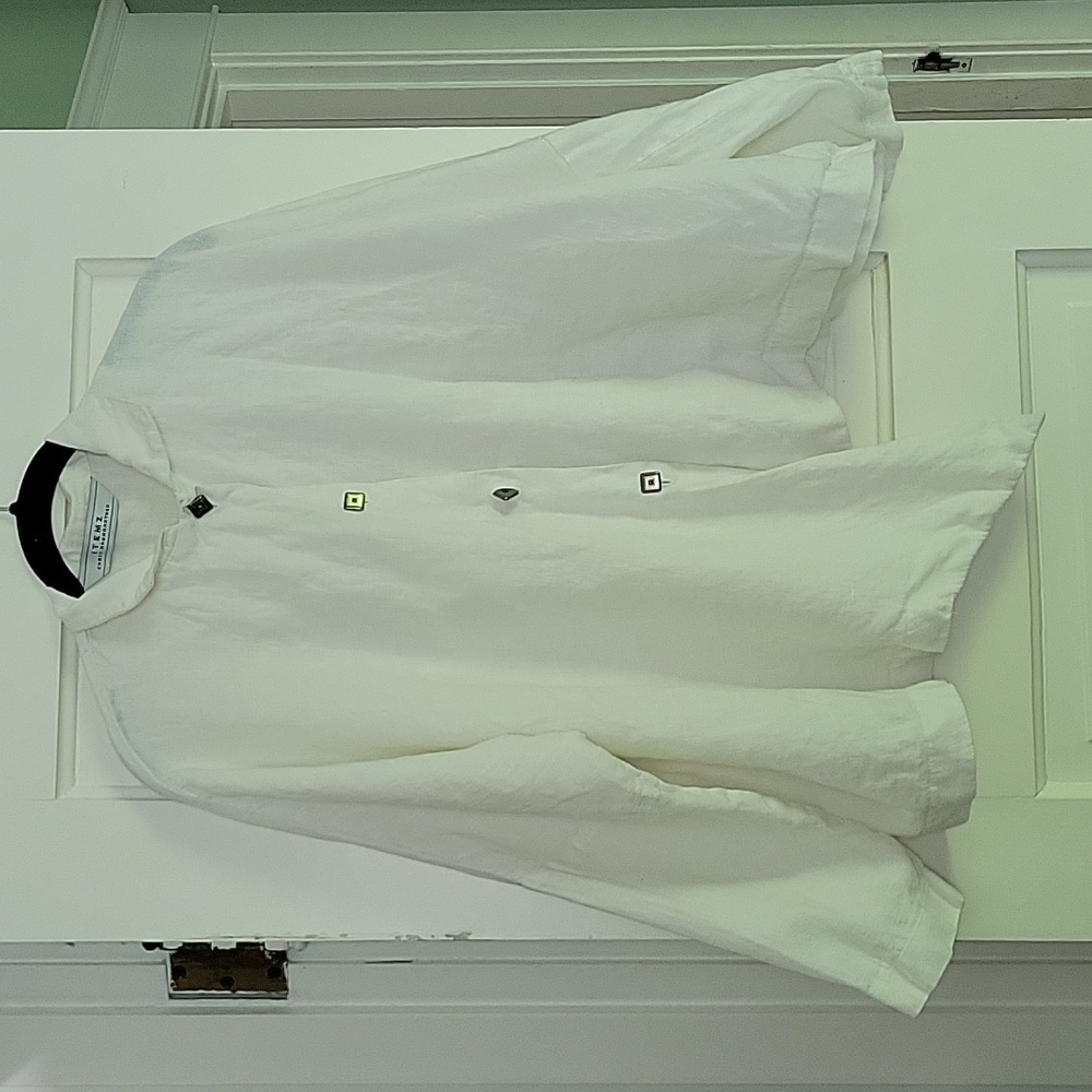 ITEMZ Chris Baumgartner Lagenlook Artsy White Linen Button down Blouse - L